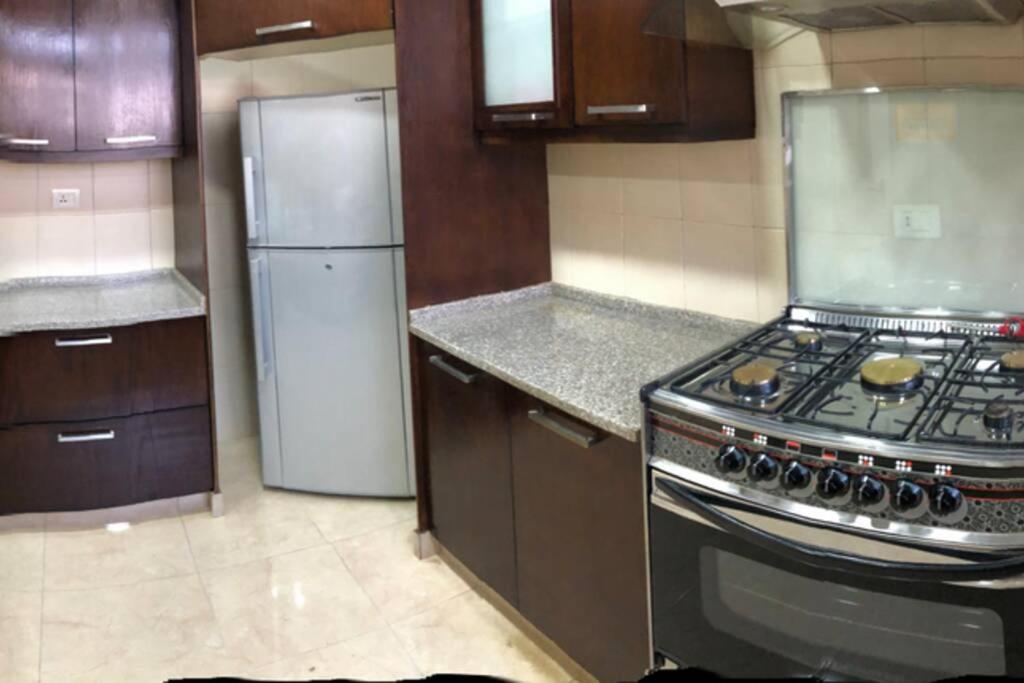 Apt 4 Rent/A Quiet Neighborhood Close To Services Amman Buitenkant foto