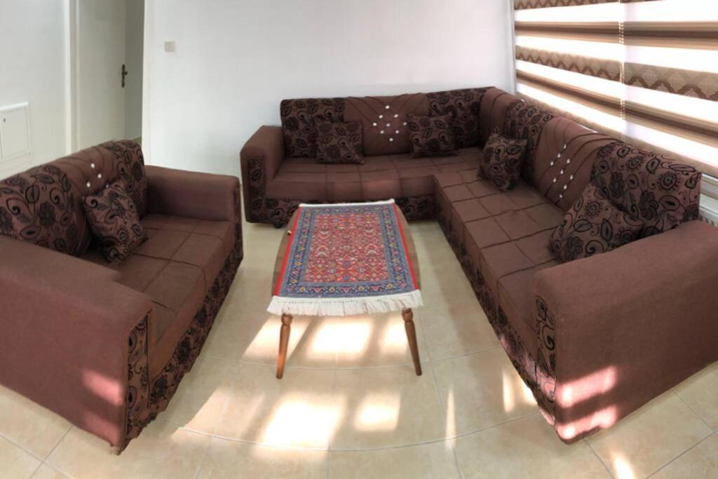 Apt 4 Rent/A Quiet Neighborhood Close To Services Amman Buitenkant foto