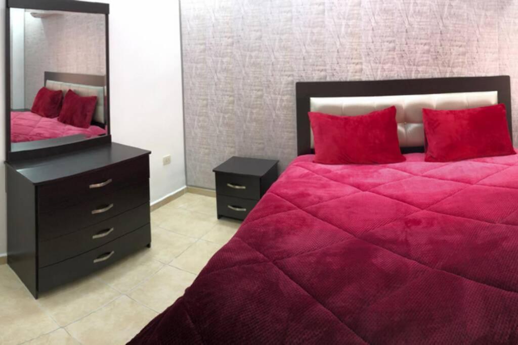 Apt 4 Rent/A Quiet Neighborhood Close To Services Amman Buitenkant foto
